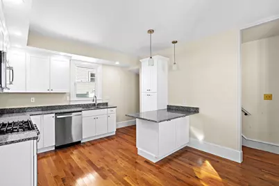 35 Seventh St, Lowell, MA 01850 - Photo 16