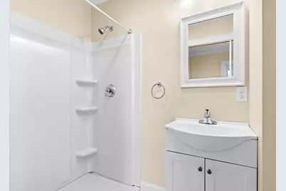 35 Seventh St, Lowell, MA 01850 - Photo 10