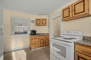 84 High St, Montague, MA 01376 - Photo 12