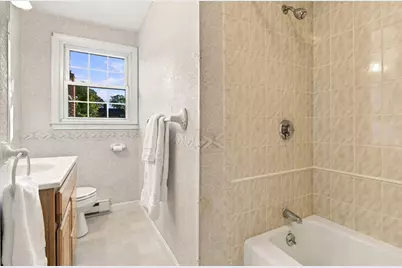 26 Guild St, Lowell, MA 01852 - Photo 20