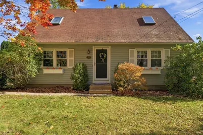 25 Wallace Rd, Sturbridge, MA 01566 - Photo 1