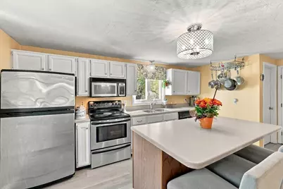 25 Wallace Rd, Sturbridge, MA 01566 - Photo 6