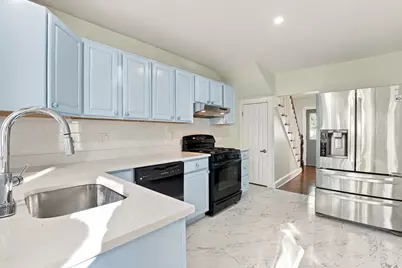105 Reed Ave, Everett, MA 02149 - Photo 4