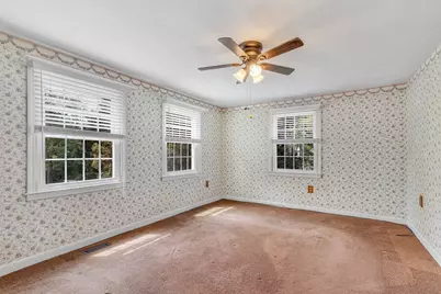 50 Hartford Ave E, Mendon, MA 01756 - Photo 24