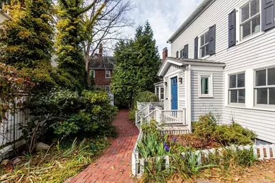 7 Camden Place, Cambridge, MA 02138 - Photo 36