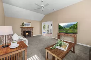 43 Tipperary Dr, Northbridge, MA 01588 - Photo 12