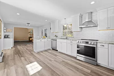 43 Tipperary Dr, Northbridge, MA 01588 - Photo 4
