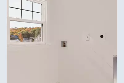 11 Nevada Ave, Malden, MA 02148 - Photo 10