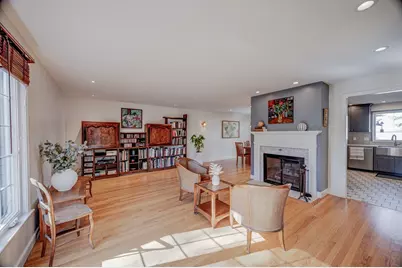 6 Lois Ln #6, Lexington, MA 02420 - Photo 2