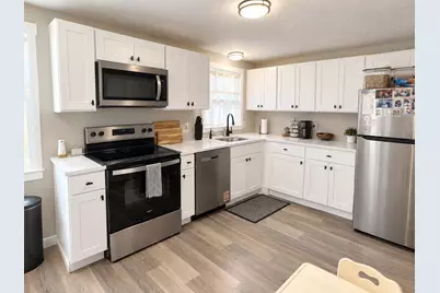 207 Overland St, Springfield, MA 01118 - Photo 10