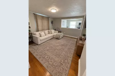 207 Overland St, Springfield, MA 01118 - Photo 8