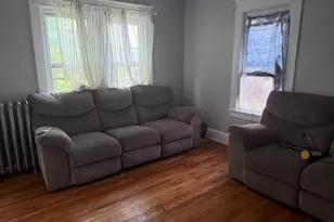 26-28 St James Cir, Springfield, MA 01104 - Photo 4