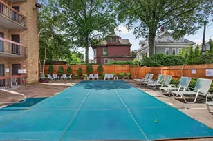 41 Centre St, Brookline, MA 02446 - Photo 24