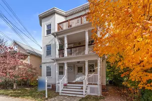 131 Warren St, Arlington, MA 02476 - Photo 1