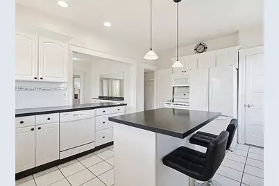 319 Central Ave #1, Seekonk, MA 02771 - Photo 4