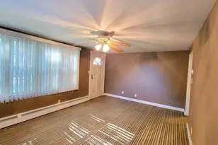 103 Elm St, Leominster, MA 01453 - Photo 8