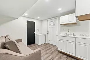 1239 Salem St, Malden, MA 02148 - Photo 18