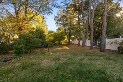 1239 Salem St, Malden, MA 02148 - Photo 4