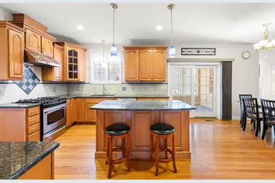 6 Highview Ave, Bedford, MA 01730 - Photo 10