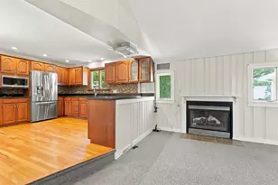 52 Dorwin Dr, West Springfield, MA 01089 - Photo 6