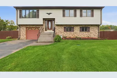 32 Clyde, Seekonk, MA 02771 - Photo 2