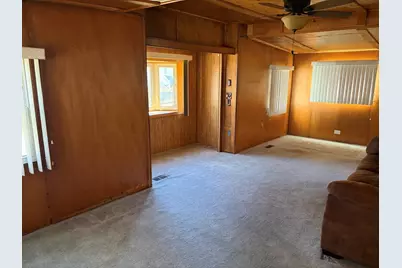 48 Phelps St, Fitchburg, MA 01420 - Photo 8