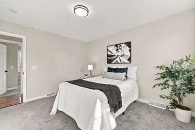 54 Agnes St, Springfield, MA 01118 - Photo 12