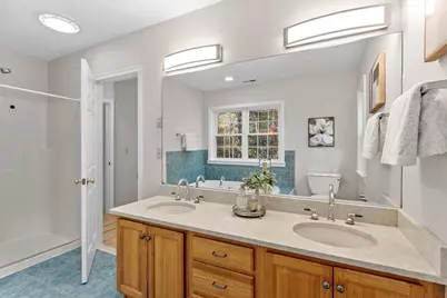 594 Boxford Street, North Andover, MA 01845 - Photo 24