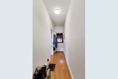 9 Irving St, Everett, MA 02149 - Photo 4