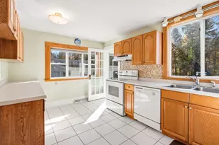 32 East St, Southampton, MA 01073 - Photo 8