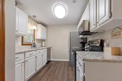 68 Macintosh Ln #68, Leominster, MA 01453 - Photo 4