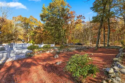 9 Burnham Street, Wilmington, MA 01887 - Photo 6