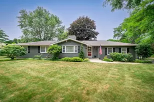16 Greenbrook Rd, Hamilton, MA 01982 - Photo 1