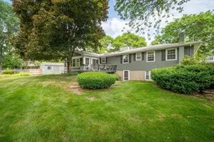 16 Greenbrook Rd, Hamilton, MA 01982 - Photo 2
