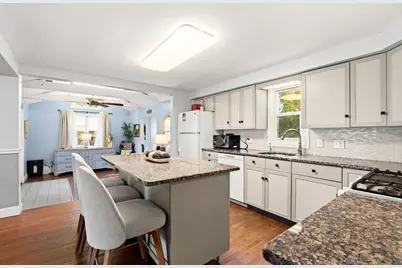 88 Elliott Dr, Lowell, MA 01852 - Photo 10