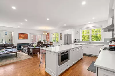 47-49 Blake St #47, Newton, MA 02460 - Photo 8