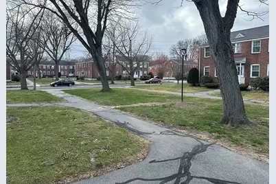18 Colony Rd #18, West Springfield, MA 01089 - Photo 2