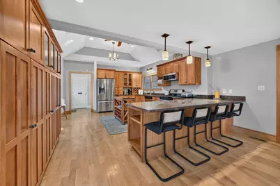 193 Salem, Woburn, MA 01801 - Photo 2