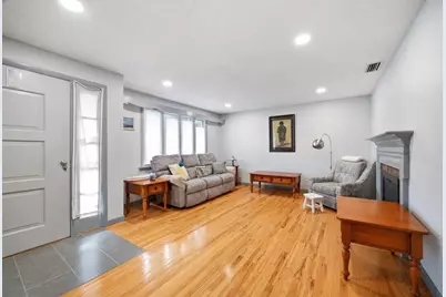 771 East St, Ludlow, MA 01056 - Photo 10
