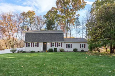 19 Bayberry Rd, Hampden, MA 01036 - Photo 2