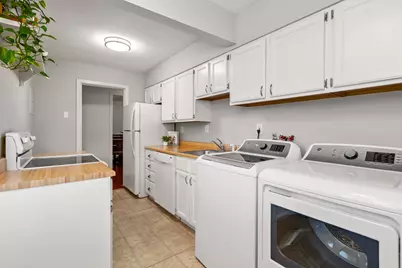 211 Horseshoe Dr #211, Chicopee, MA 01022 - Photo 6