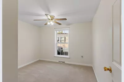 17 Lewis St, Rutland, MA 01543 - Photo 20