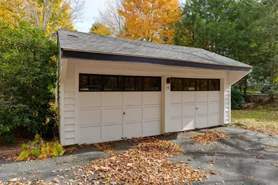 75 Lexington St, Burlington, MA 01803 - Photo 36
