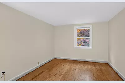 75 Lexington St, Burlington, MA 01803 - Photo 28