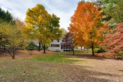 75 Lexington St, Burlington, MA 01803 - Photo 30
