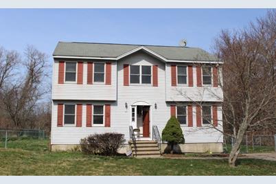 745 Hildreth St, Dracut, MA 01826 - Photo 1