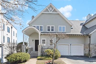 32 Colbourne Crescent, Brookline, MA 02445 - Photo 1