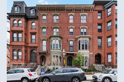 13 Monument Square #1, Boston, MA 02129 - Photo 1