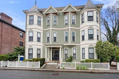 38 Linden Street #4, Brookline, MA 02445 - Photo 1