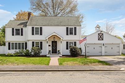 258 Brook St - Photo 1